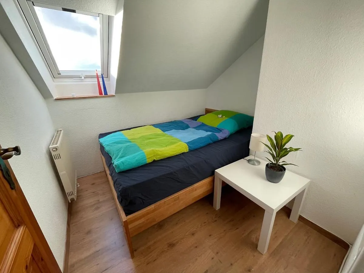 Apartment Ferienwohnung An Der Romantischen Strasse Direkt A3 Und A81 Eisingen  Germany
