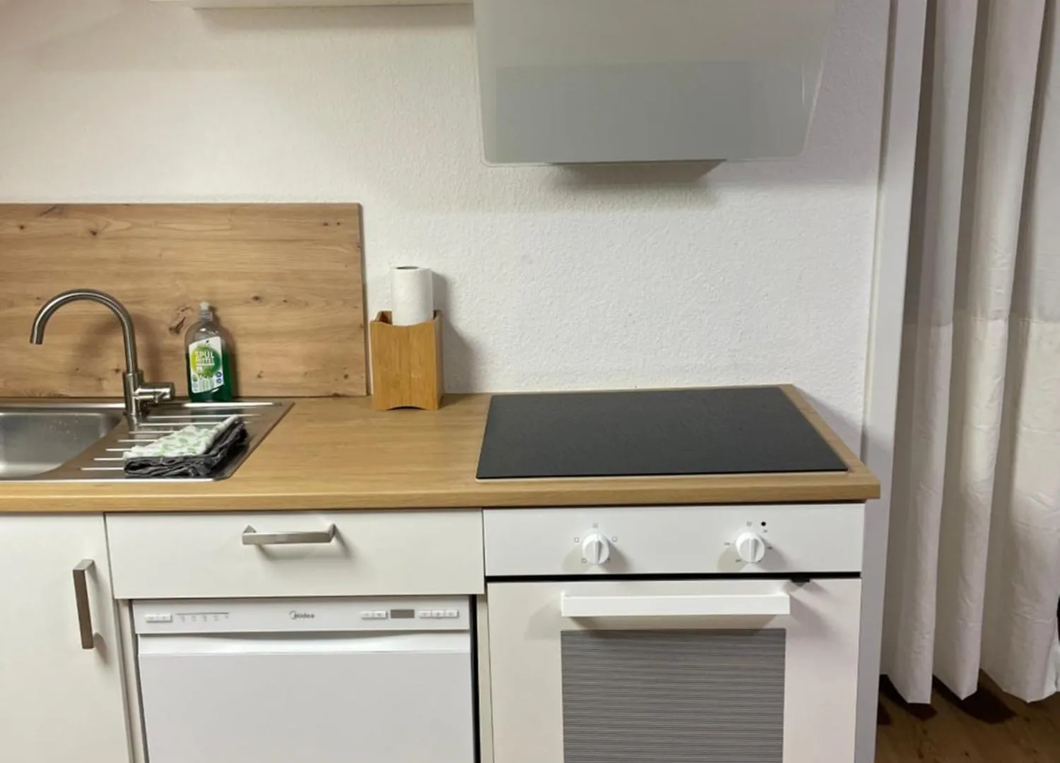 Ferienwohnung an der romantischen Straße direkt A3 und A81 Eisingen