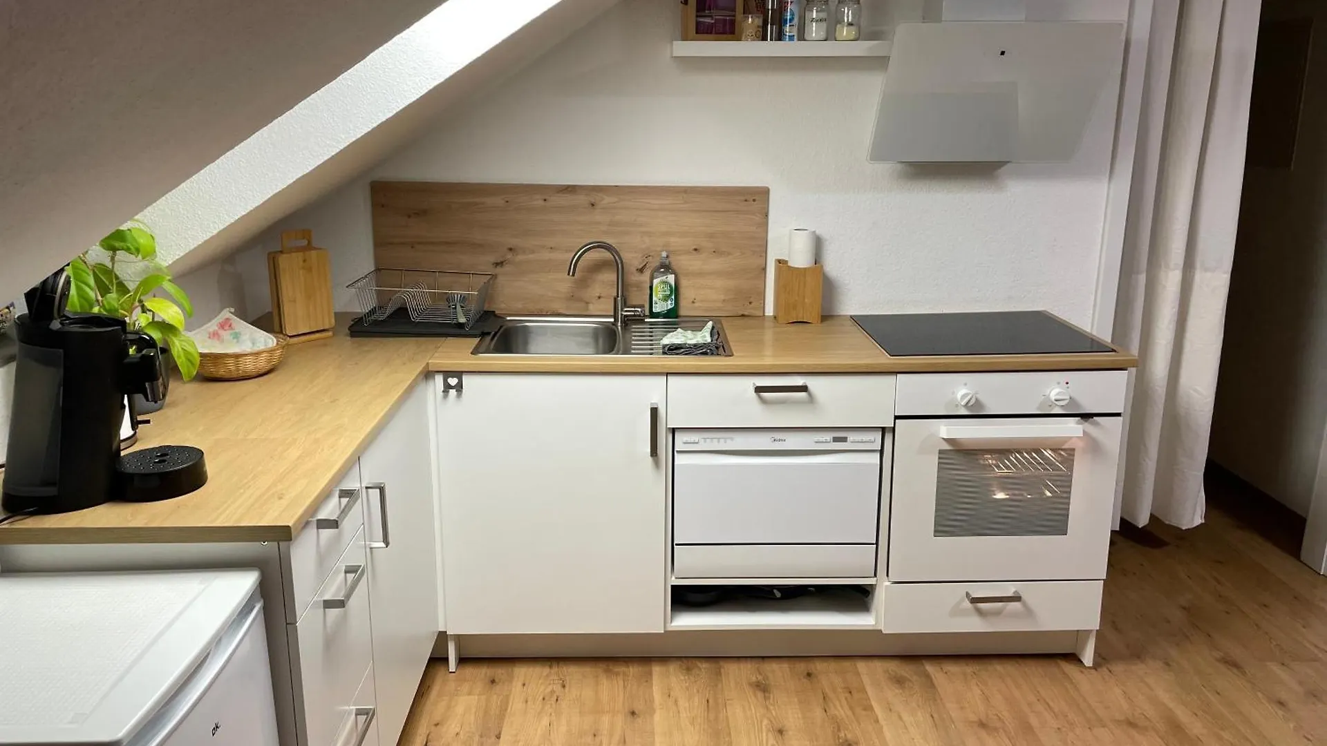 Apartment Ferienwohnung An Der Romantischen Strasse Direkt A3 Und A81 Eisingen